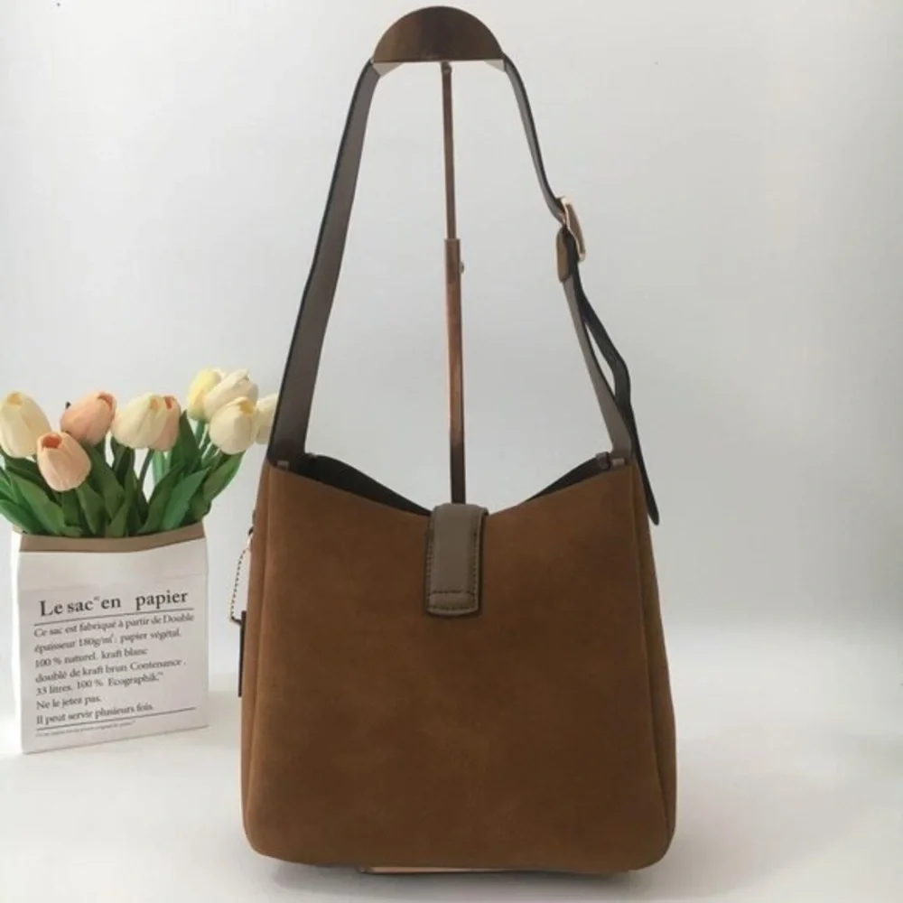 Coach Tan Leather Shoulder Bag - Picture 3 of 8